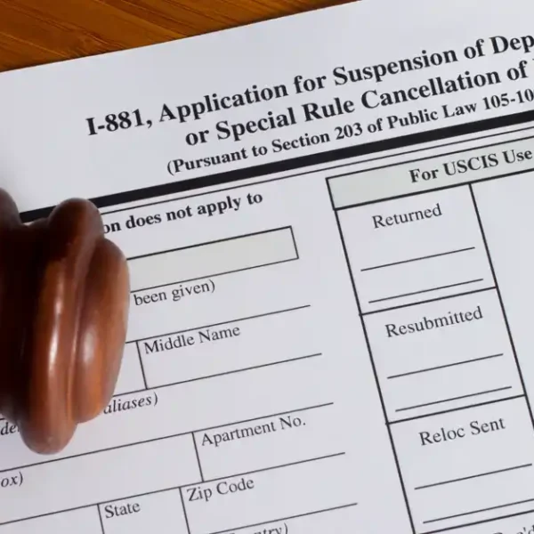 Media Omits Immigration Status in Emotional Deportation Profile