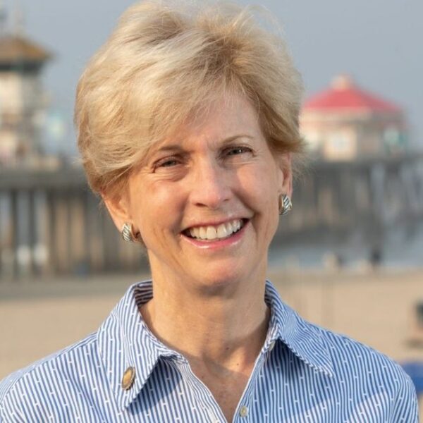 Diane Dixon Gains Upper Hand on Fundraising in OC’s Fifth District Contest
